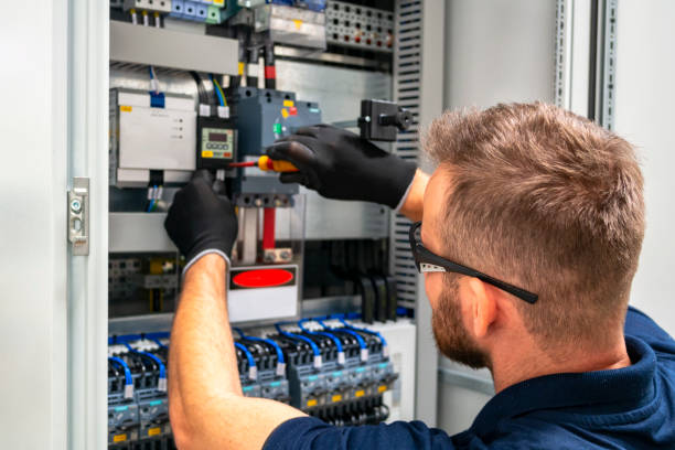 Best Circuit Breaker Repair  in Oakland, IA
